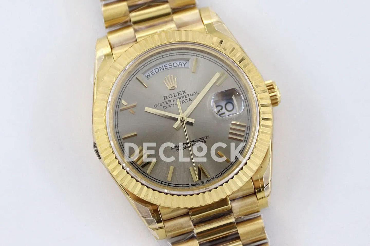 Replica Rolex Day-Date 40 228235 Silver Dial in Yellow Gold |  Declock.