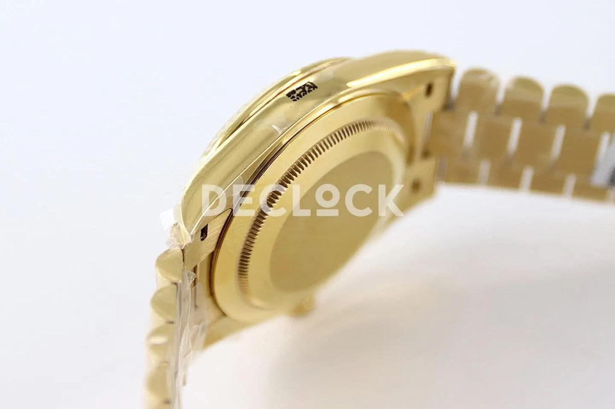 Replica Rolex Day-Date 40 228235 Silver Dial in Yellow Gold |  Declock.