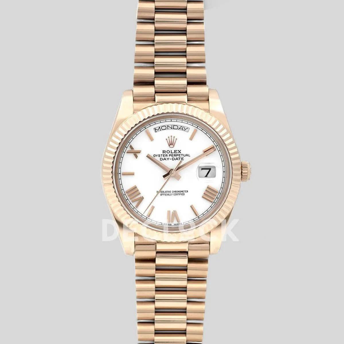 Replica Rolex Day-Date 40 228235 White Dial in Everose Gold |  Declock.