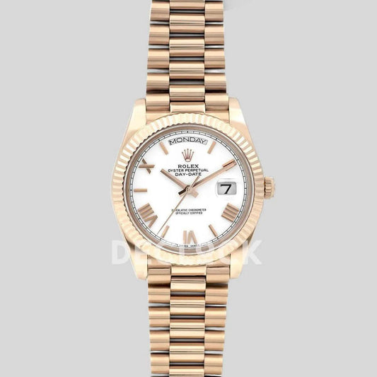 Replica Rolex Day-Date 40 228235 White Dial in Everose Gold |  Declock.