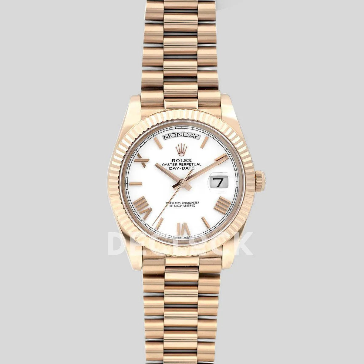 Replica Rolex Day-Date 40 228235 White Dial in Everose Gold