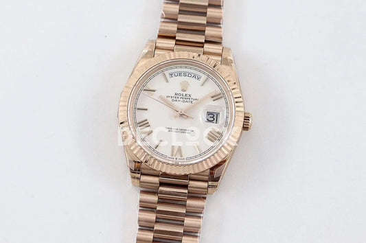 Replica Rolex Day-Date 40 228235 White Dial in Everose Gold |  Declock.