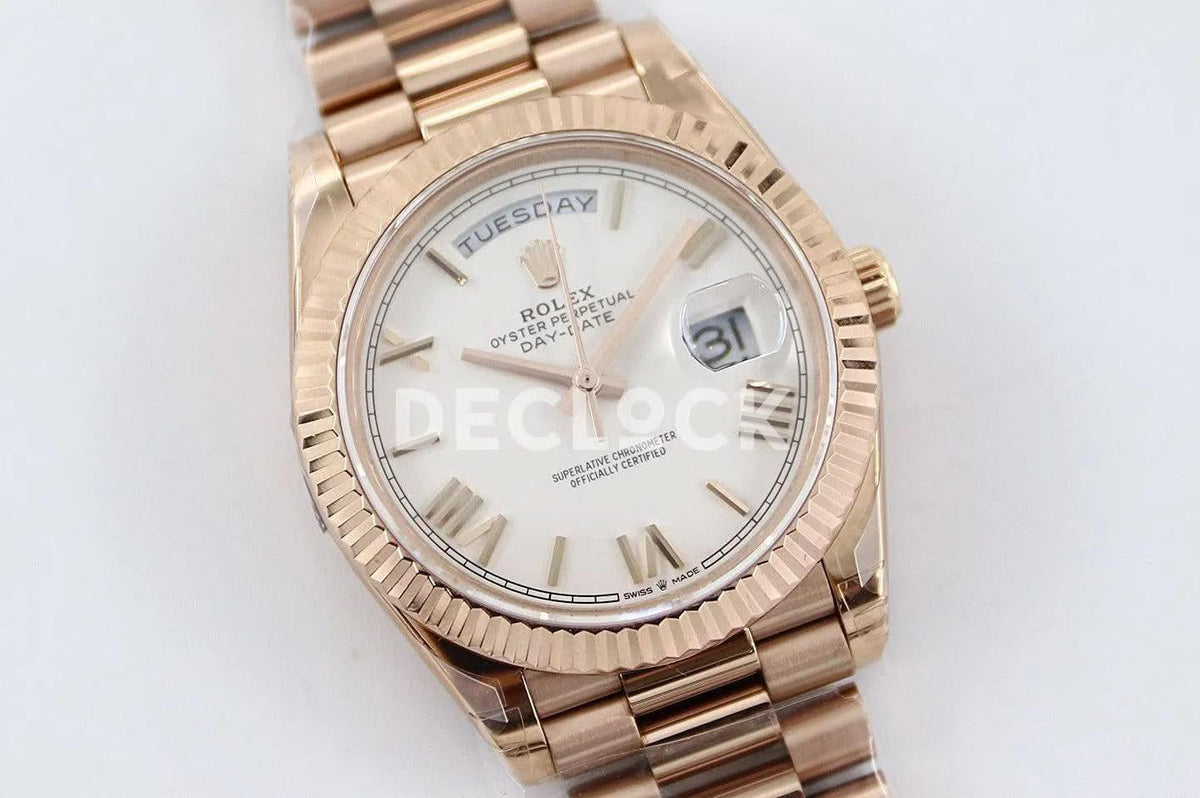 Replica Rolex Day-Date 40 228235 White Dial in Everose Gold |  Declock.