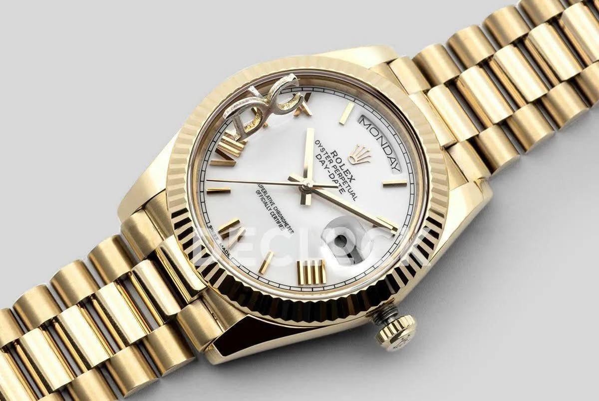 Replica Rolex Day-Date 40 228238 White Dial in Yellow Gold |  Declock.