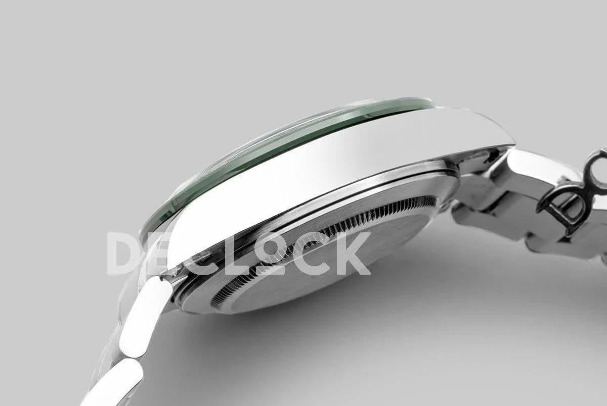 Replica Rolex Daytona 116500LV White Dial Green Bezel |  Declock.