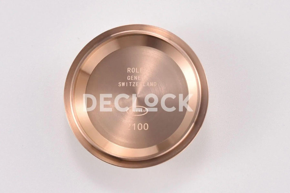 Replica Rolex Daytona 116515 Chocolate Dial in Rose Gold on Rubber Strap |  Declock.