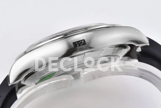 Replica Rolex Daytona 116519 White Dial in White Gold on Rubber Strap |  Declock.