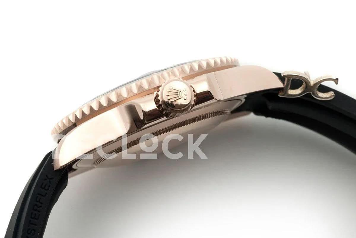 Replica Rolex GMT Master II in Rose Gold on Rubber Strap |  Declock.