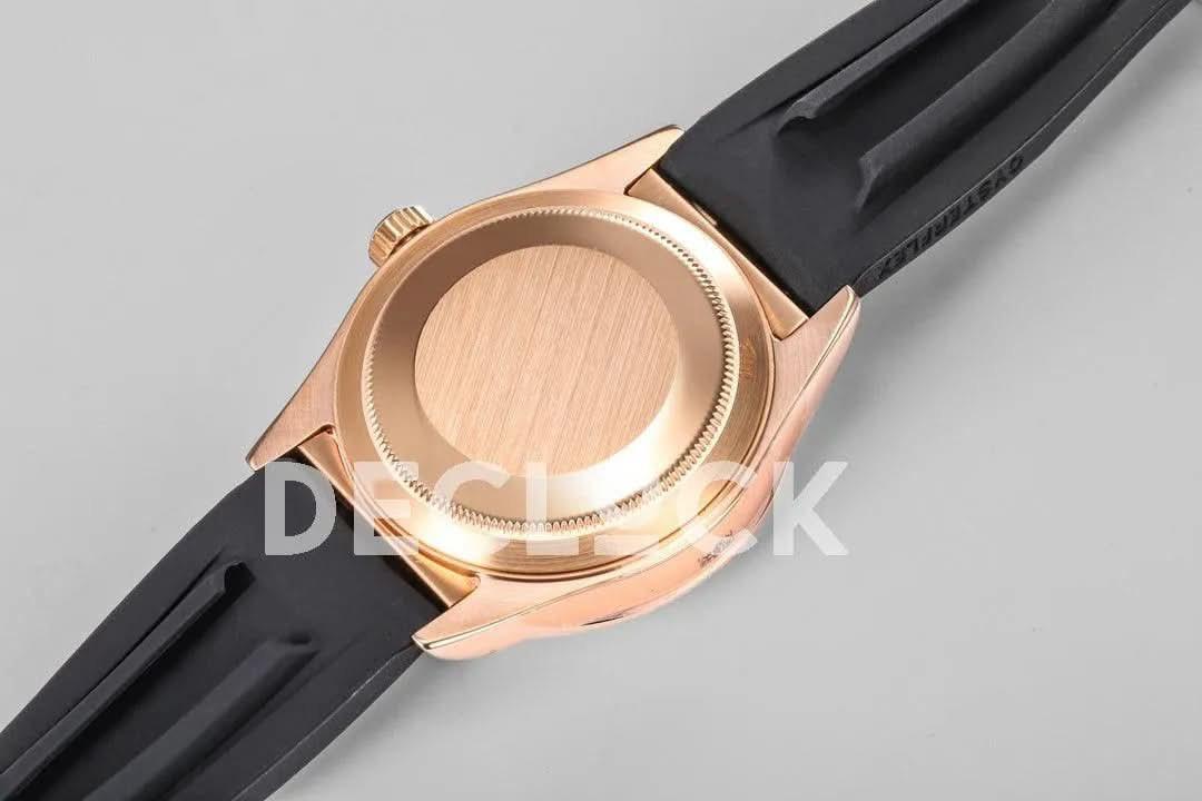Replica Rolex Sky Dweller Rose Gold in Gray Dial on Black Rubber Strap |  Declock.