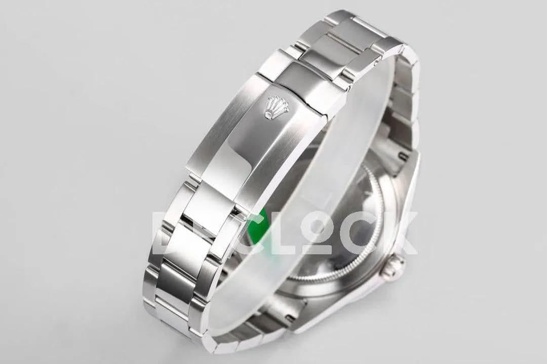 Replica Rolex Sky Dweller Steel in Blue Dial on Oyster Bracelet |  Declock.