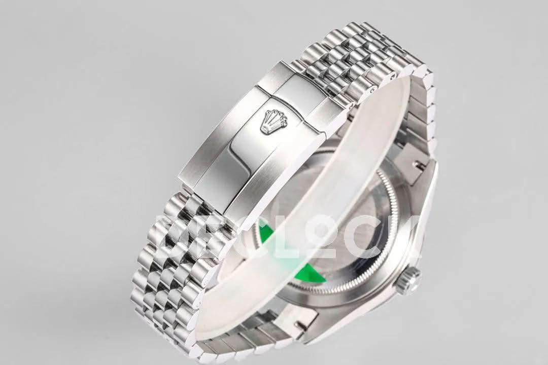 Replica Rolex Sky Dweller Steel in White Dial on Jubilee Bracelet |  Declock.