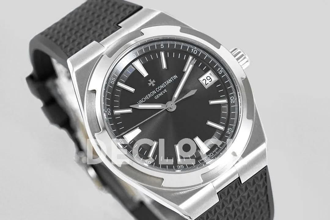 Replica Vacheron Constantin Overseas Automatic Black Dial in Steel on Black Rubber |  Declock.