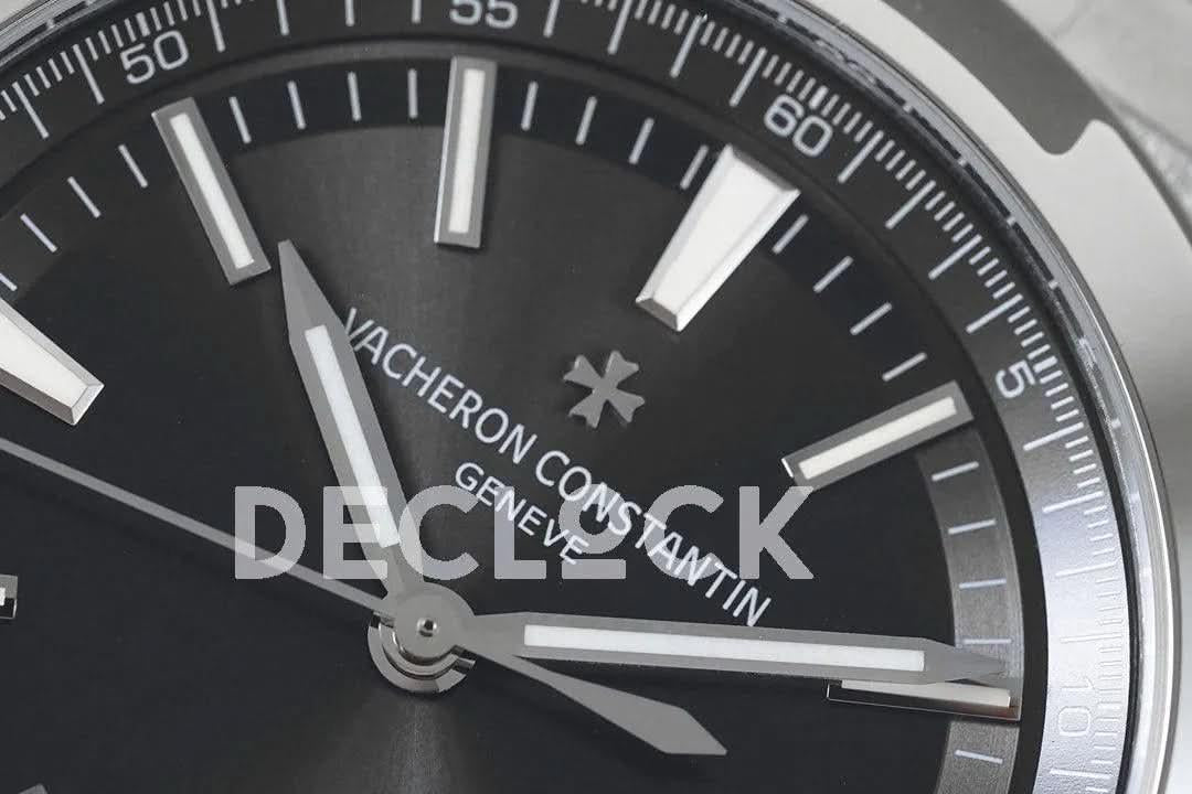 Replica Vacheron Constantin Overseas Automatic Black Dial in Steel on Black Rubber |  Declock.