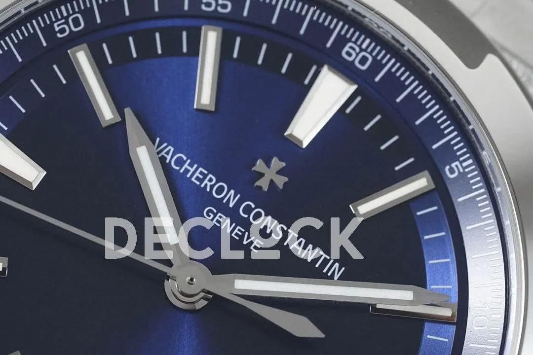 Replica Vacheron Constantin Overseas Automatic Blue Dial in Steel on Blue Rubber |  Declock.