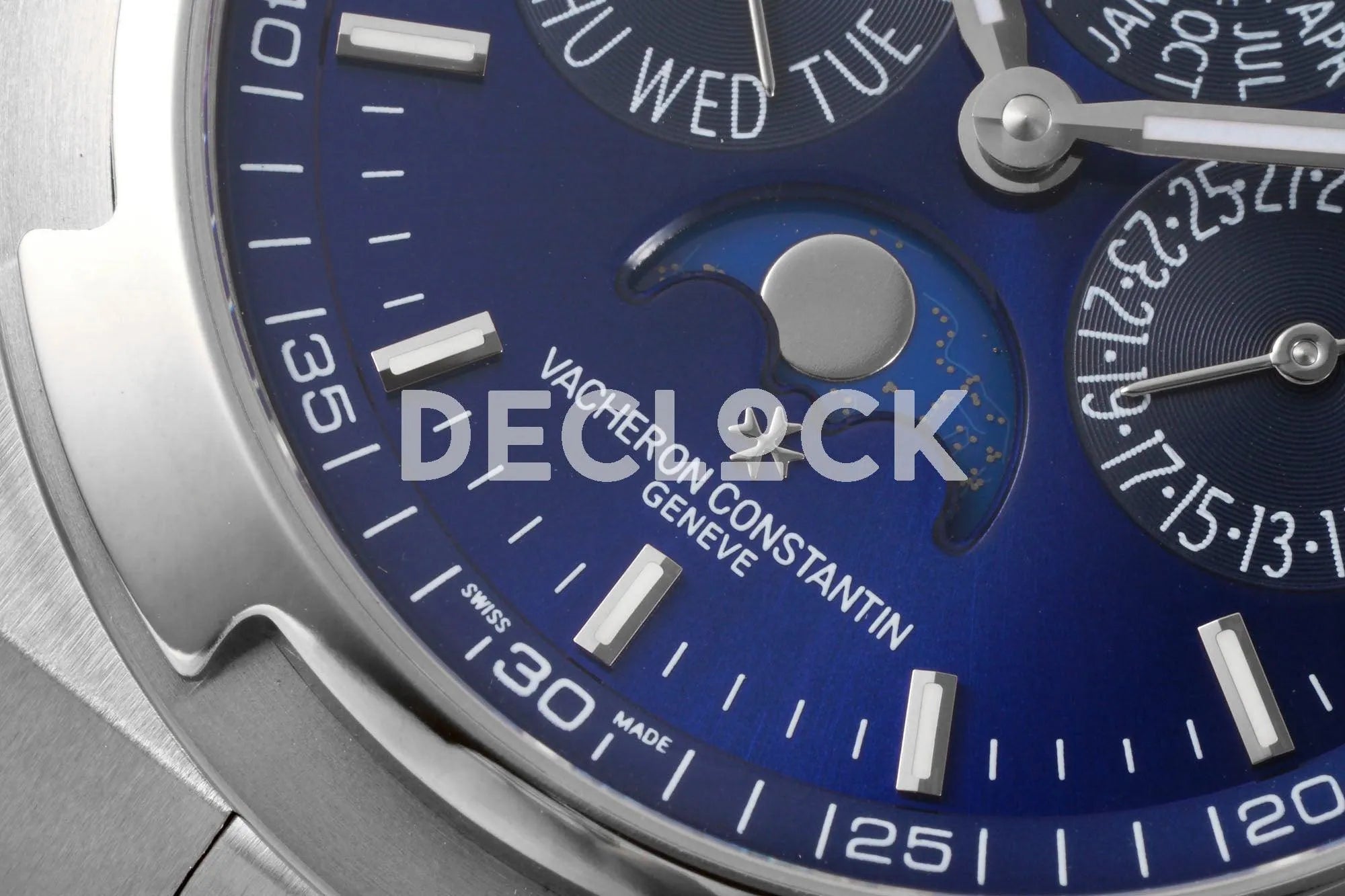 Replica Vacheron Constantin Overseas Perpetual Calendar Steel on Blue Dial