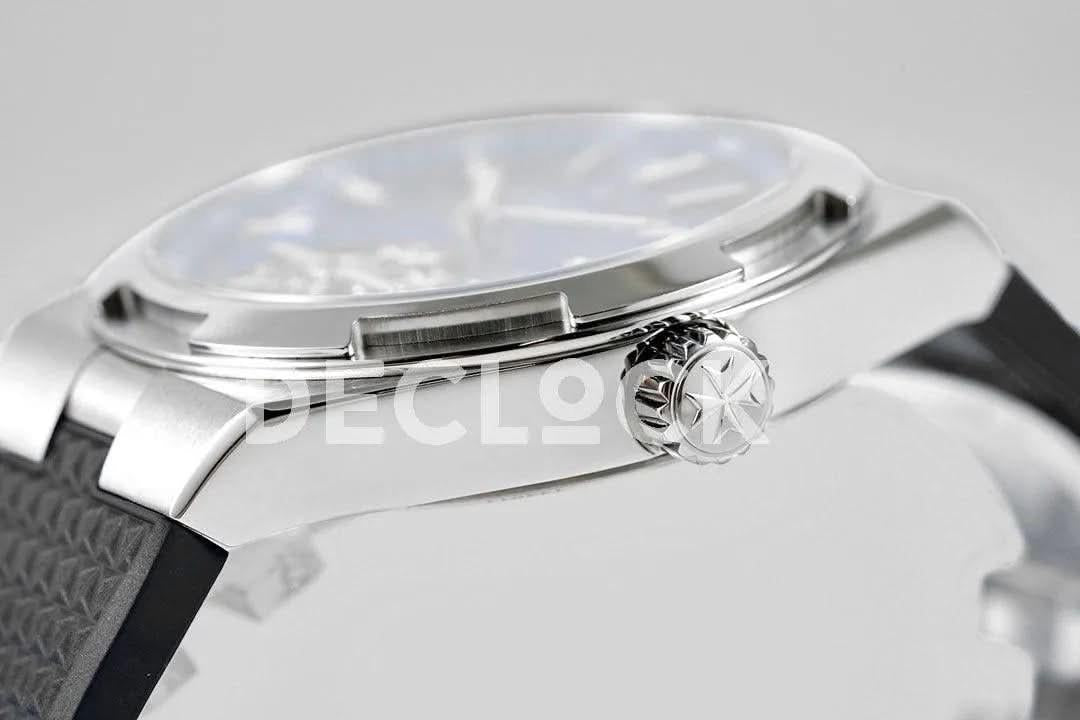 Replica Vacheron Constantin Overseas Tourbillion Black Dial in Steel on Black Rubber |  Declock.