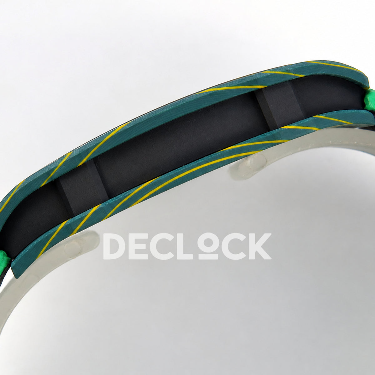Richard Mille RM67-02 RICH Maker green NTPT Wayde Van Niekerk CRMA7 — case profile