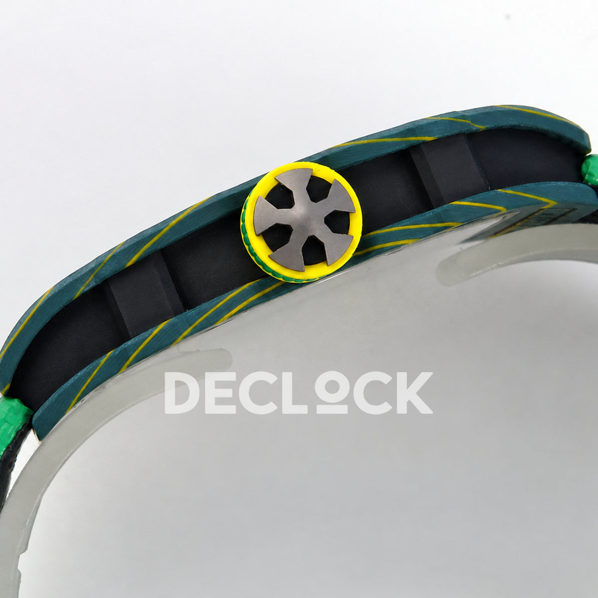 Richard Mille RM67-02 RICH Maker green NTPT Wayde Van Niekerk CRMA7 — crown profile
