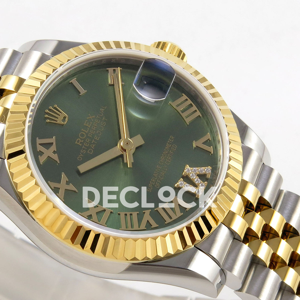 Rolex Datejust 31 278273 Green Roman Yellow Two-Tone Jubilee XRF A2236 replica - Opposite close-up of the green Roman dial with gem-set VI, native yellow-tone hands, fluted bezel and steel/yellow Jubilee links