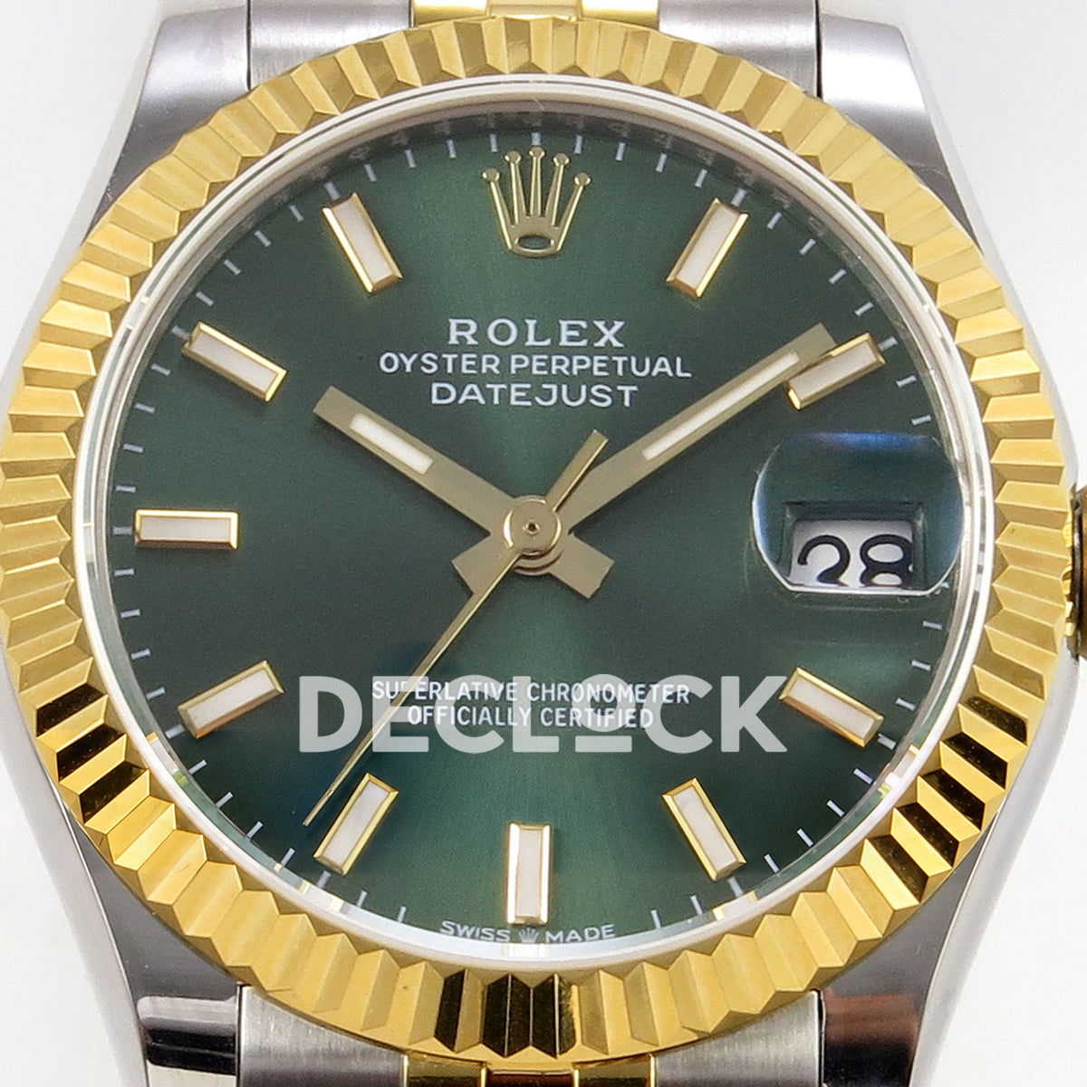 Rolex Datejust 31 278273 Green Stick Yellow Two-Tone Jubilee XRF A2236 replica - Front macro of the green dial with yellow/white baton markers, yellow-tone hands and magnified date lens