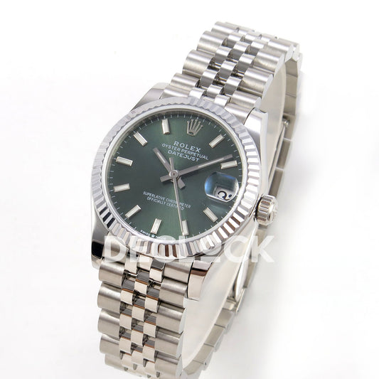 Rolex Datejust 31 278274 Green Stick Jubilee XRF A2236 replica - Standing three-quarter view of the green baton dial, silver-tone fluted bezel and steel Jubilee bracelet