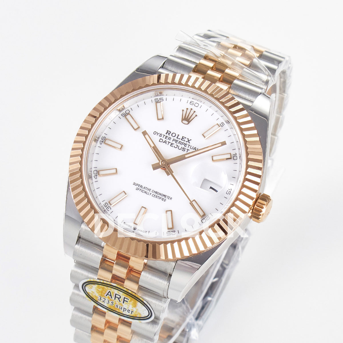 Rolex Datejust 41 126331 White Rose Gold ARF Jubilee Gain Weight — Ολόκληρο ρολόι σε γωνία