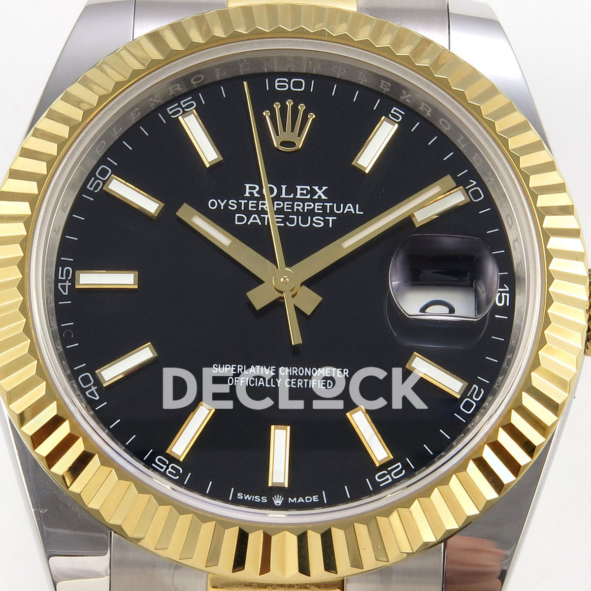 Rolex Datejust 41 126333 Black Oyster QF JH3235 Free Sprung replica - close frontal view of the black luminous stick dial and yellow-gold fluted bezel