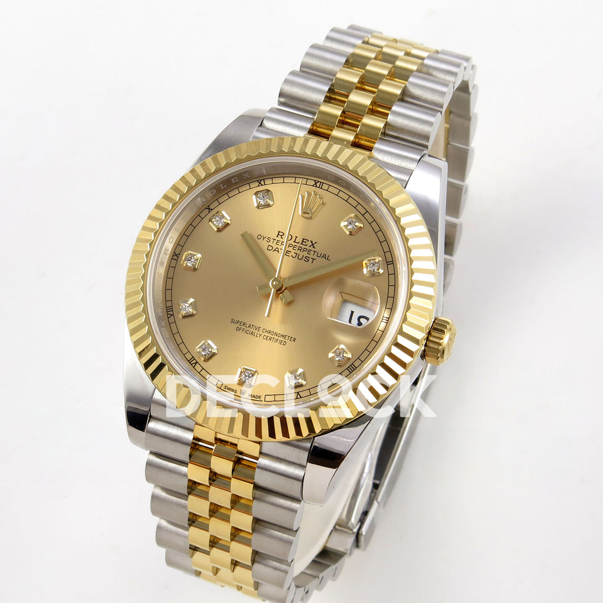 Rolex Datejust 41 126333 Champagne Diamond Jubilee QF JH3235 Free Sprung replica - three-quarter view of the champagne gem dial and open two-tone jubilee bracelet