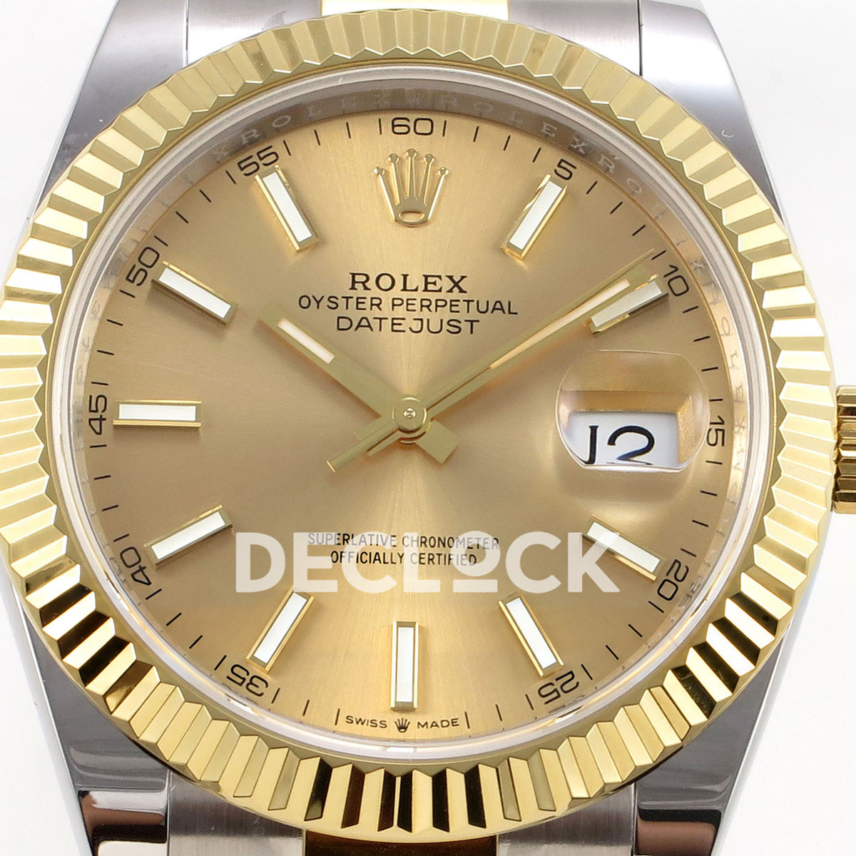 Rolex Datejust 41 126333 Champagne Oyster QF JH3235 Free Sprung replica - close frontal view of the champagne-gold luminous stick dial and yellow-gold fluted bezel