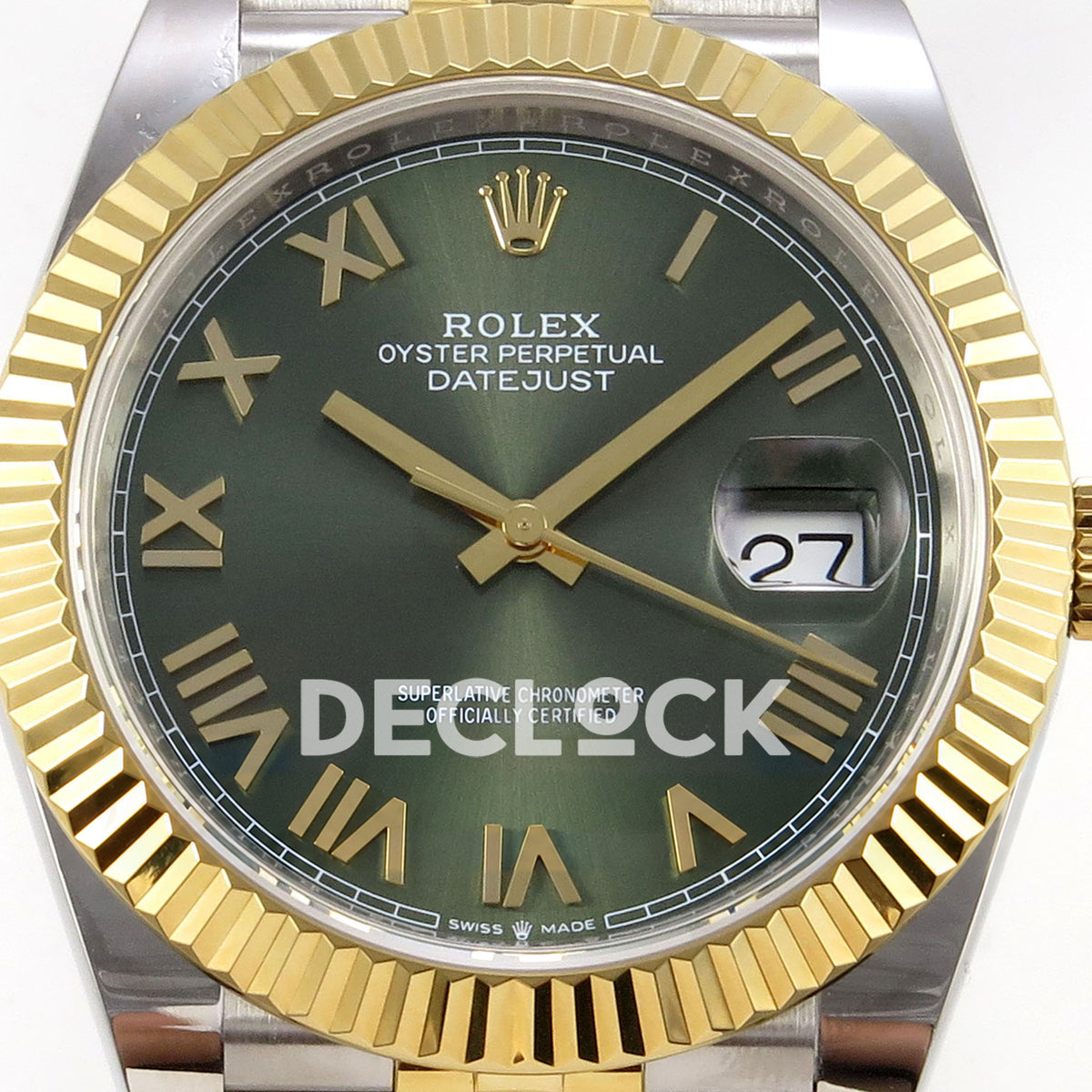 Rolex Datejust 41 126333 Green Roman Jubilee QF JH3235 Free Sprung replica - macro view of the olive-green dial, gold roman markers and white boxed minute track