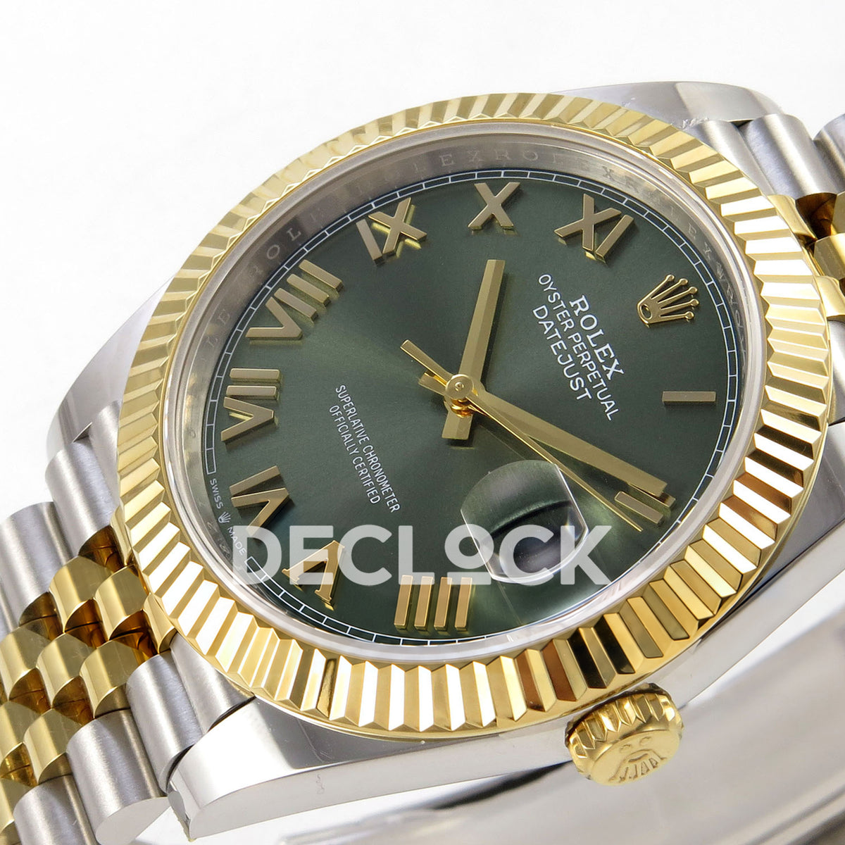 Rolex Datejust 41 126333 Green Roman Jubilee QF JH3235 Free Sprung replica - opposite angled macro view of the green roman dial, date lens and yellow-gold fluted bezel