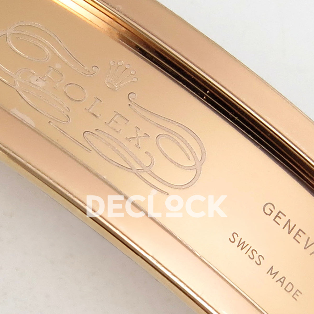 Rolex Daytona 116515 VF replica - original decorative Rolex script, crown and Geneva Swiss Made clasp engraving