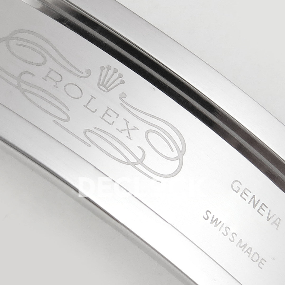 Rolex Daytona 126502 QF replica - clasp engraving close-up