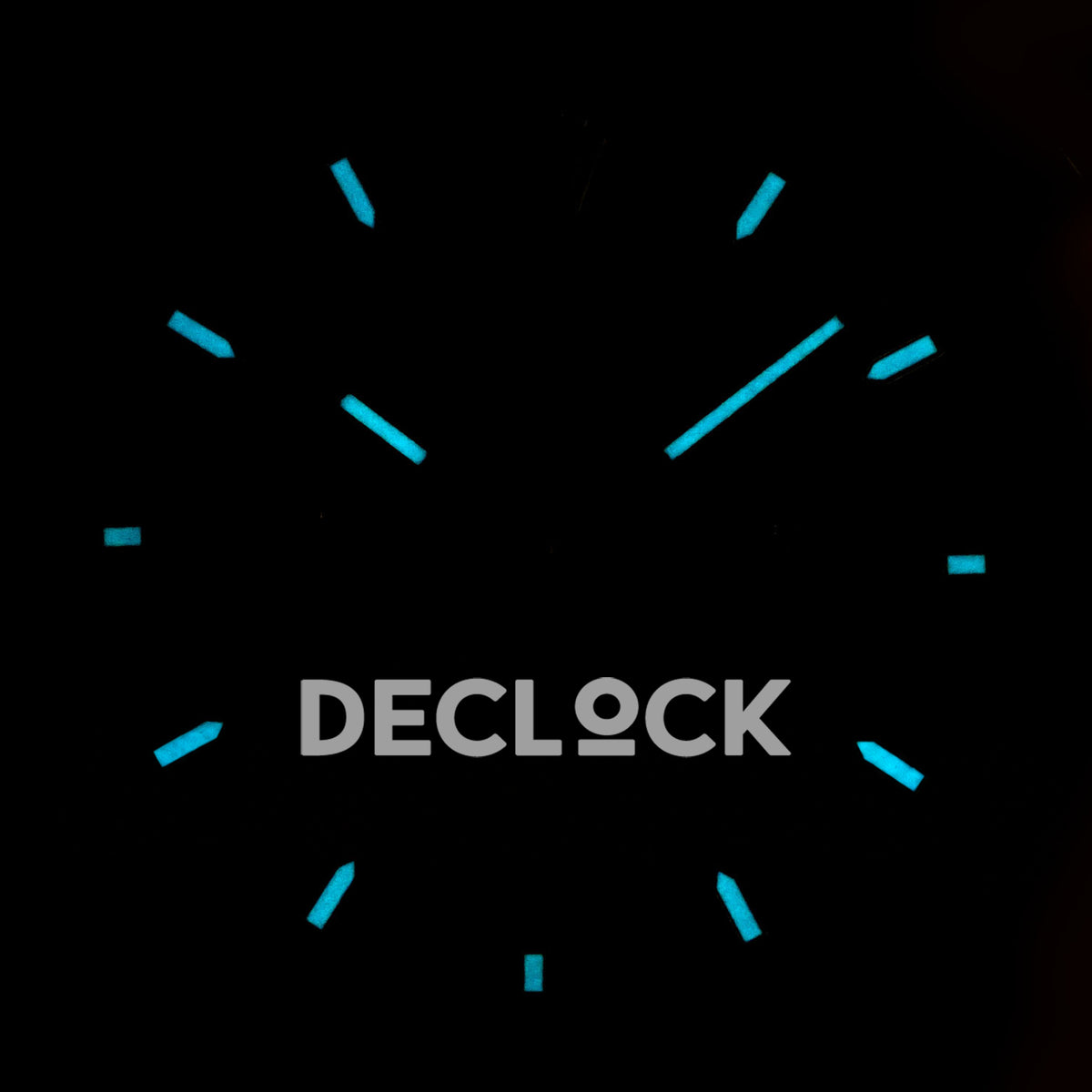 Rolex Daytona 126503 WF replica, luminous hands and hour markers in darkness