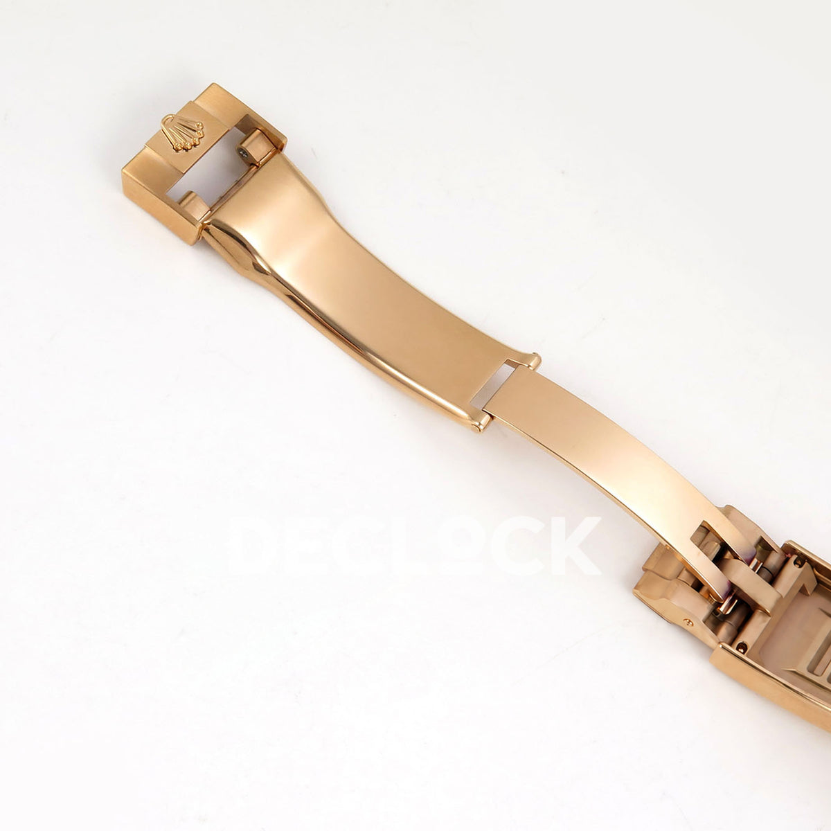 Rolex Daytona 126515 ZF replica - folding clasp mechanism and rubber strap end