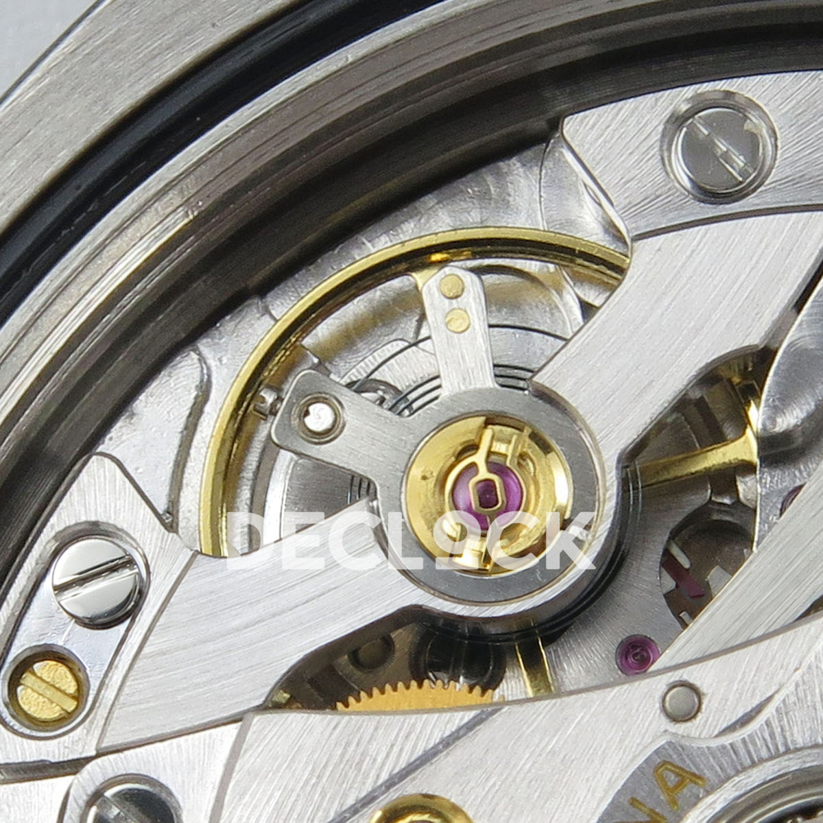 Rolex Daytona 126519 VF replica - balance wheel and purple jewel close-up