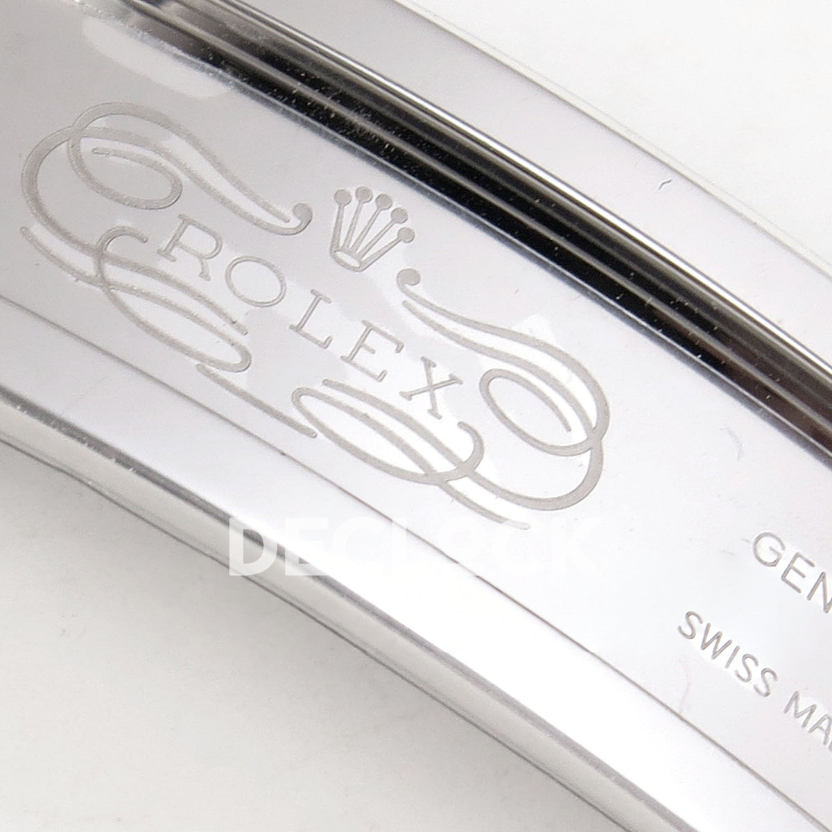 Rolex Daytona 126519 VSF replica - clasp engraving close-up
