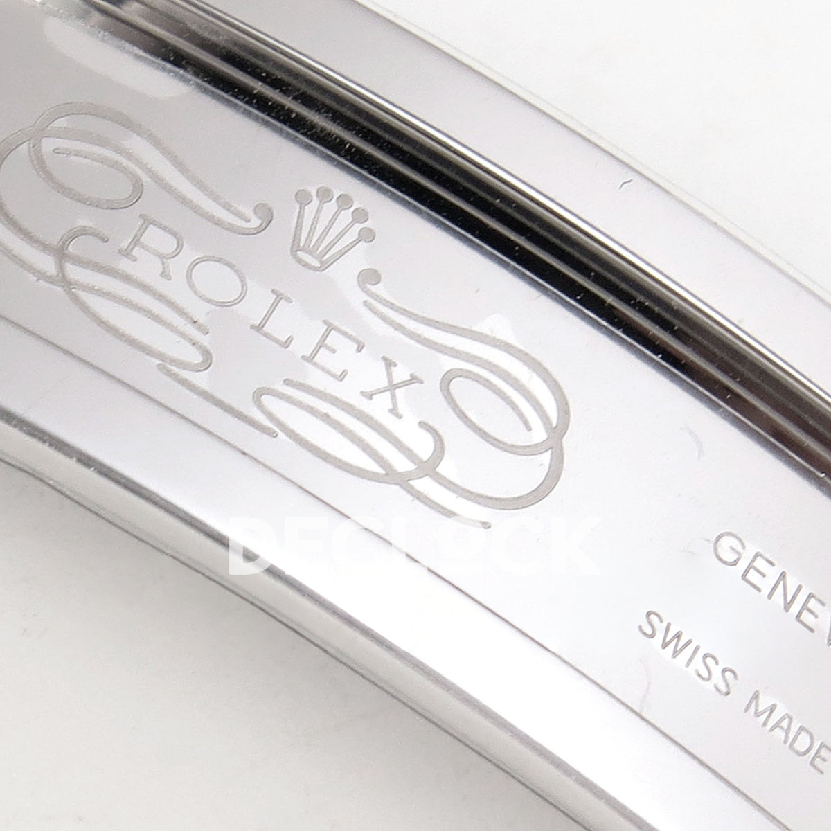 Rolex Daytona 126519 VSF replica - clasp engraving close-up