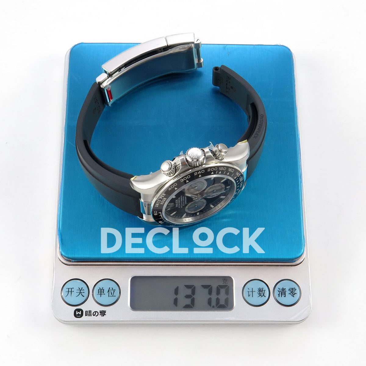 Rolex Daytona 126519 VSF replica - weight shown on a digital scale