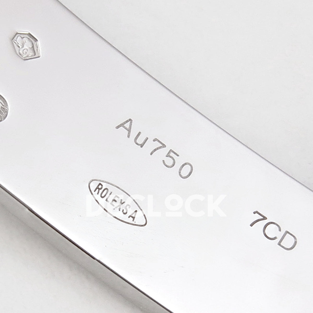 Rolex Daytona 126519 ZF replica - Au750 and clasp identification marking close-up