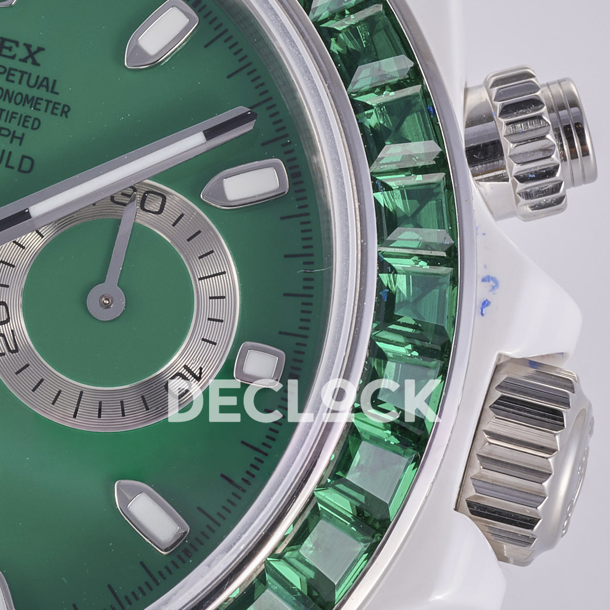 Rolex Daytona AET ADGF replica - white luminous dial marker, green faceted bezel, winding crown and pushers close-up