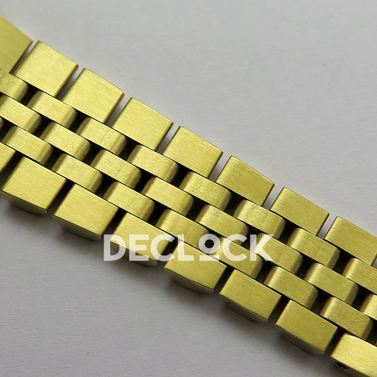 Rolex Daytona Vintage Cosmograph 6239 MSF gold black dial Jubilee Venus 75 replica - clasp front view
