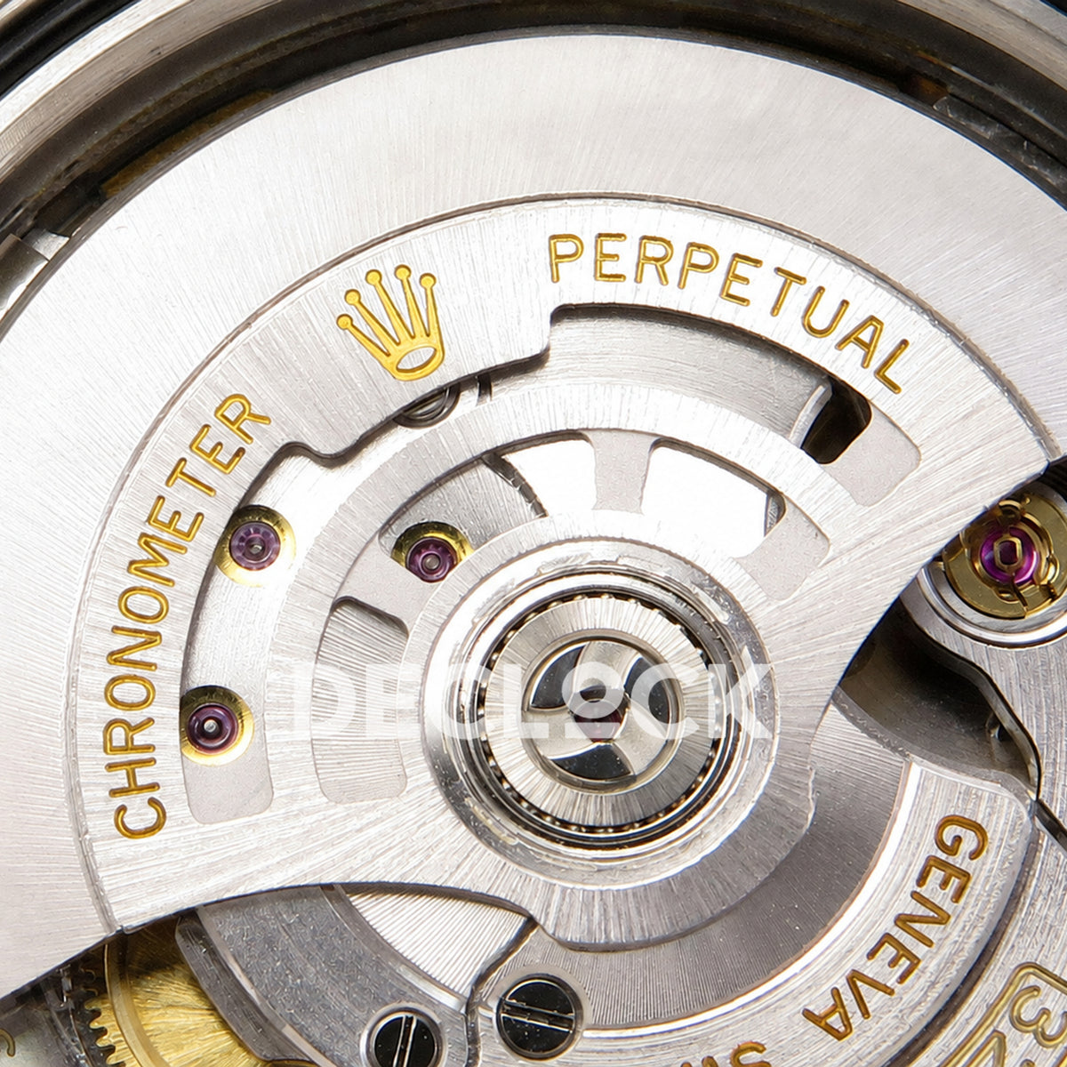 Rolex Explorer II 42mm 226570 904L SS Gold Maker White Dial on Bracelet JH3285-2 (Free Sprung) (Copy)