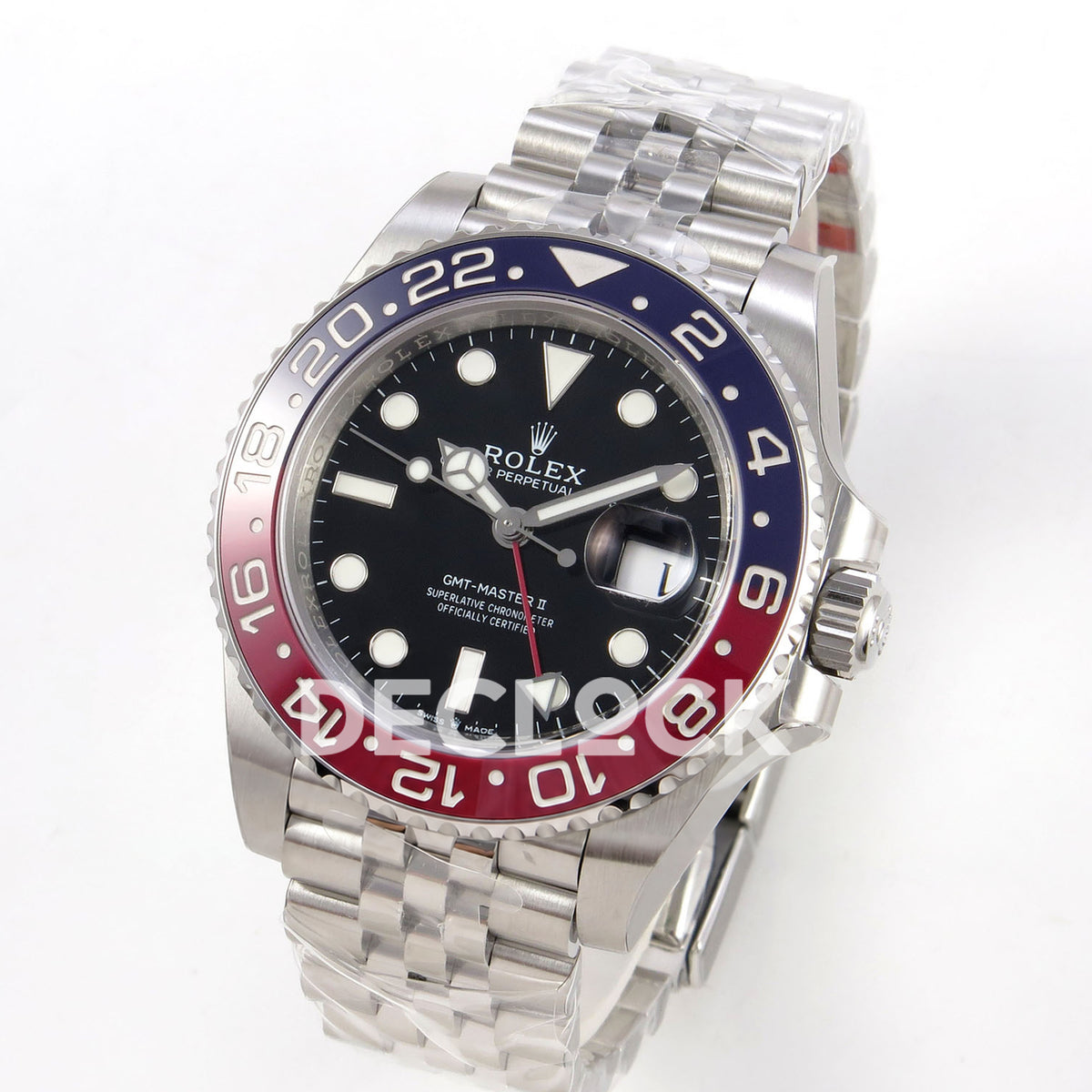 Rolex GMT-Master II 126710BLRO VSF V3s replica - original Pepsi bezel, black dial and Jubilee bracelet from an angle