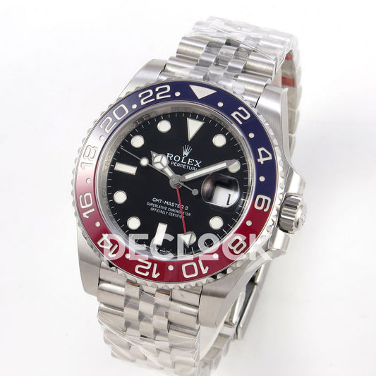Rolex GMT-Master II 126710BLRO VSF V3s replica - original Pepsi bezel, black dial and Jubilee bracelet from an angle