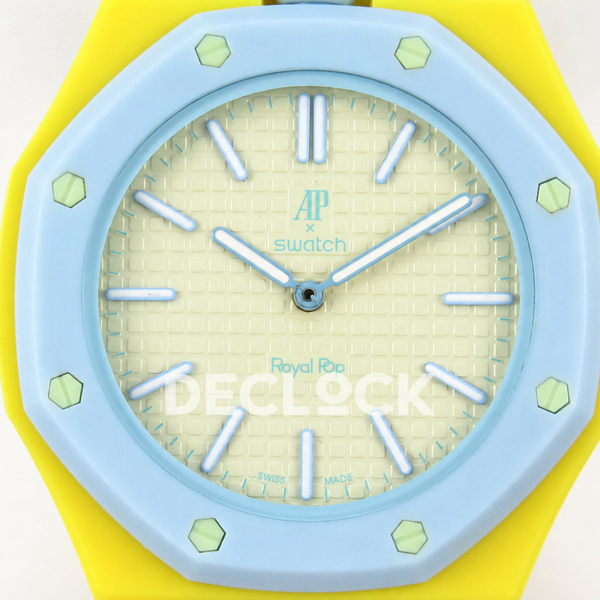 Swatch × Audemars Piguet Royal Pop Blaue Acht Replica — dial close-up
