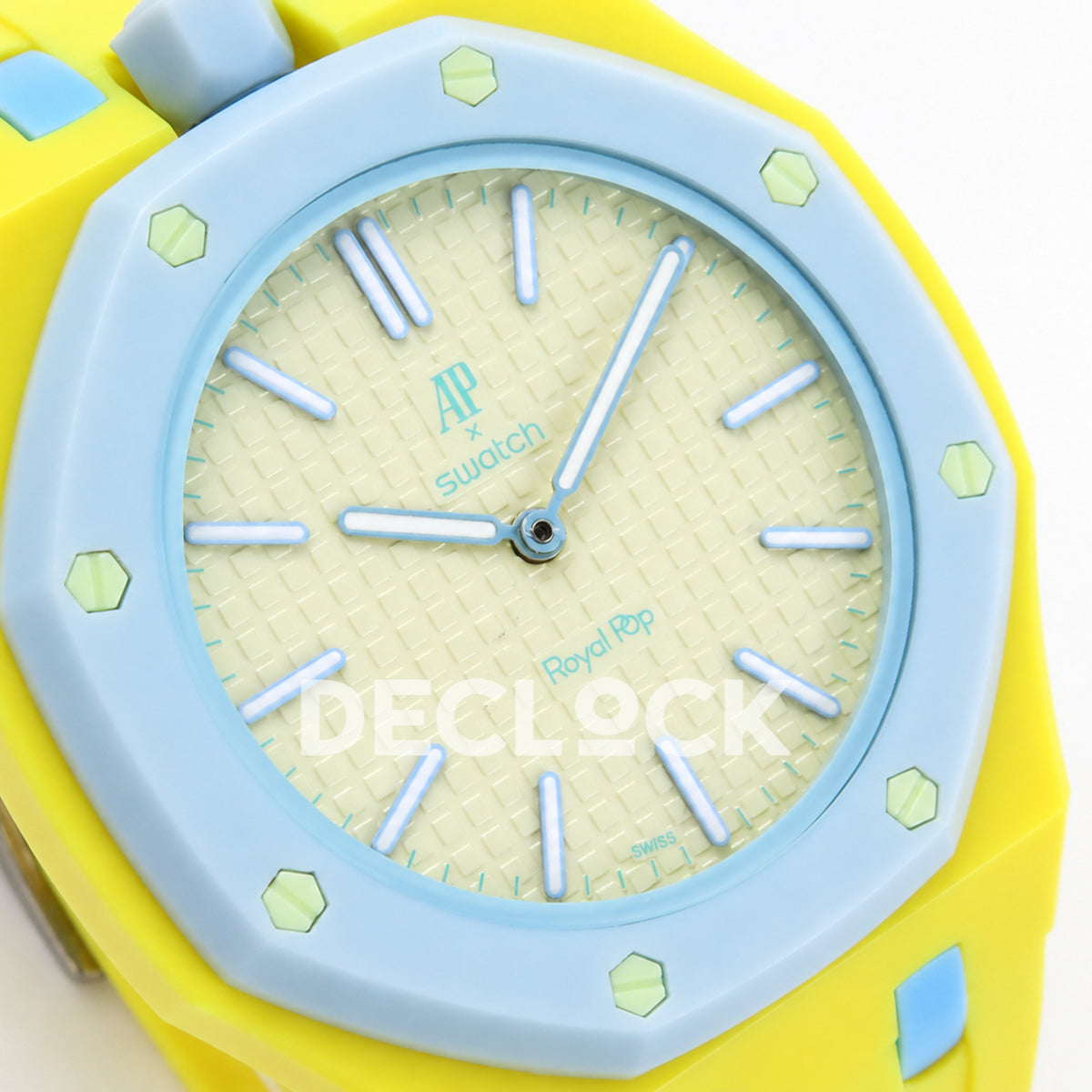 Swatch × Audemars Piguet Royal Pop Blaue Acht Replica — angled dial close-up