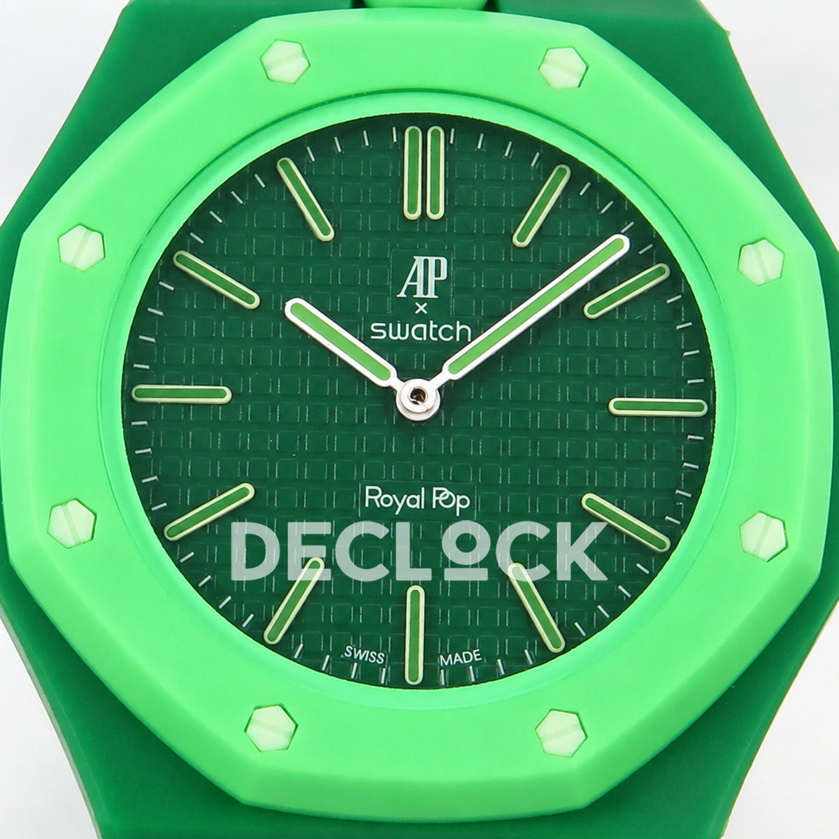 Swatch × Audemars Piguet Royal Pop Green Eight Replica — dial close-up