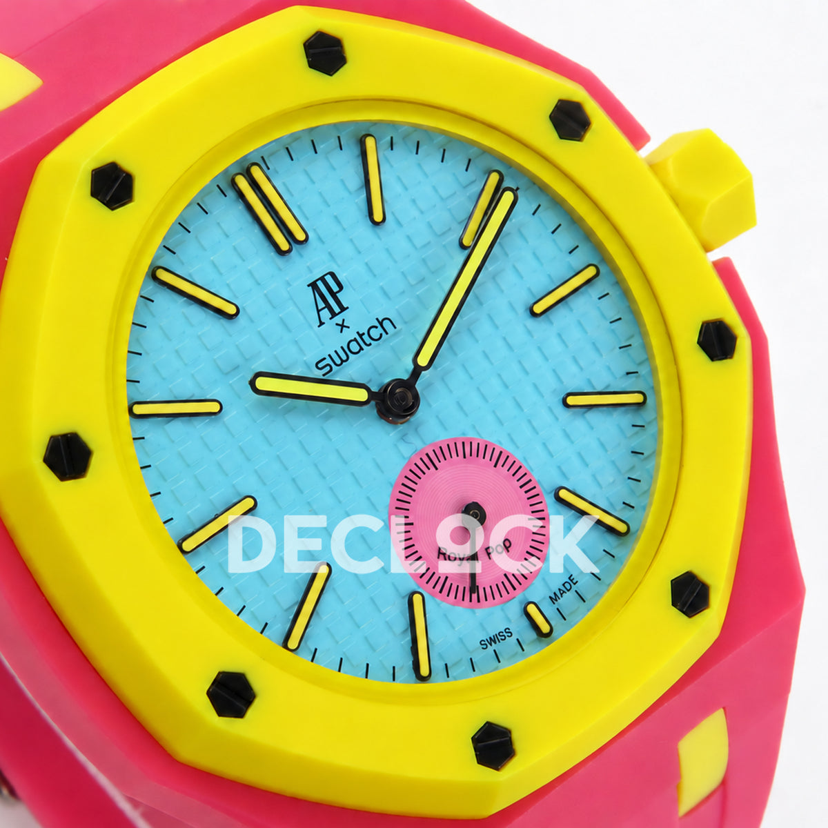 Swatch × Audemars Piguet Royal Pop Savonnette Otg Roz Replica — angled dial close-up
